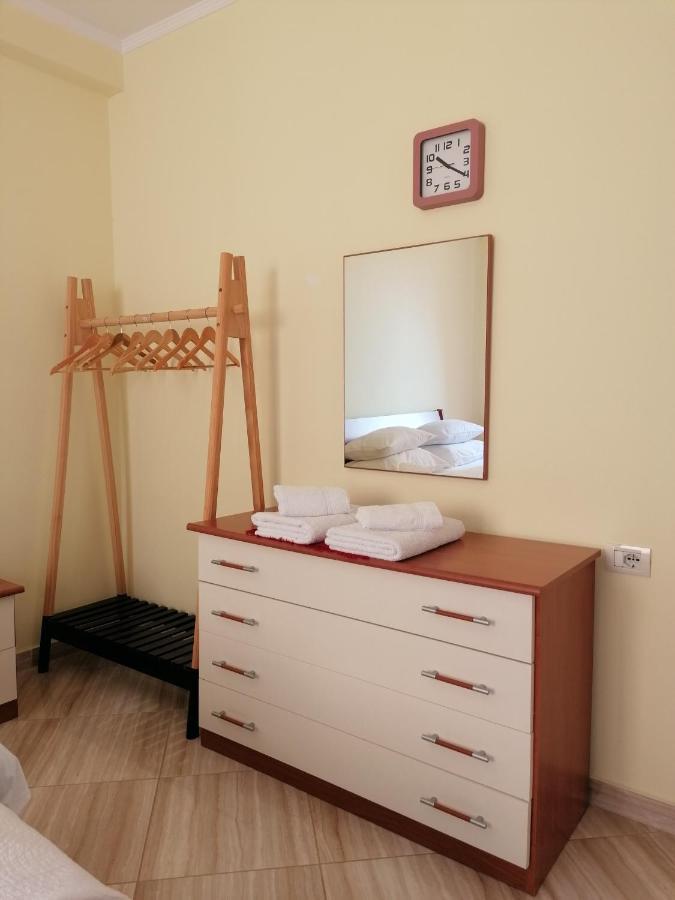 Holiday Center Apartment Shkoder Bagian luar foto