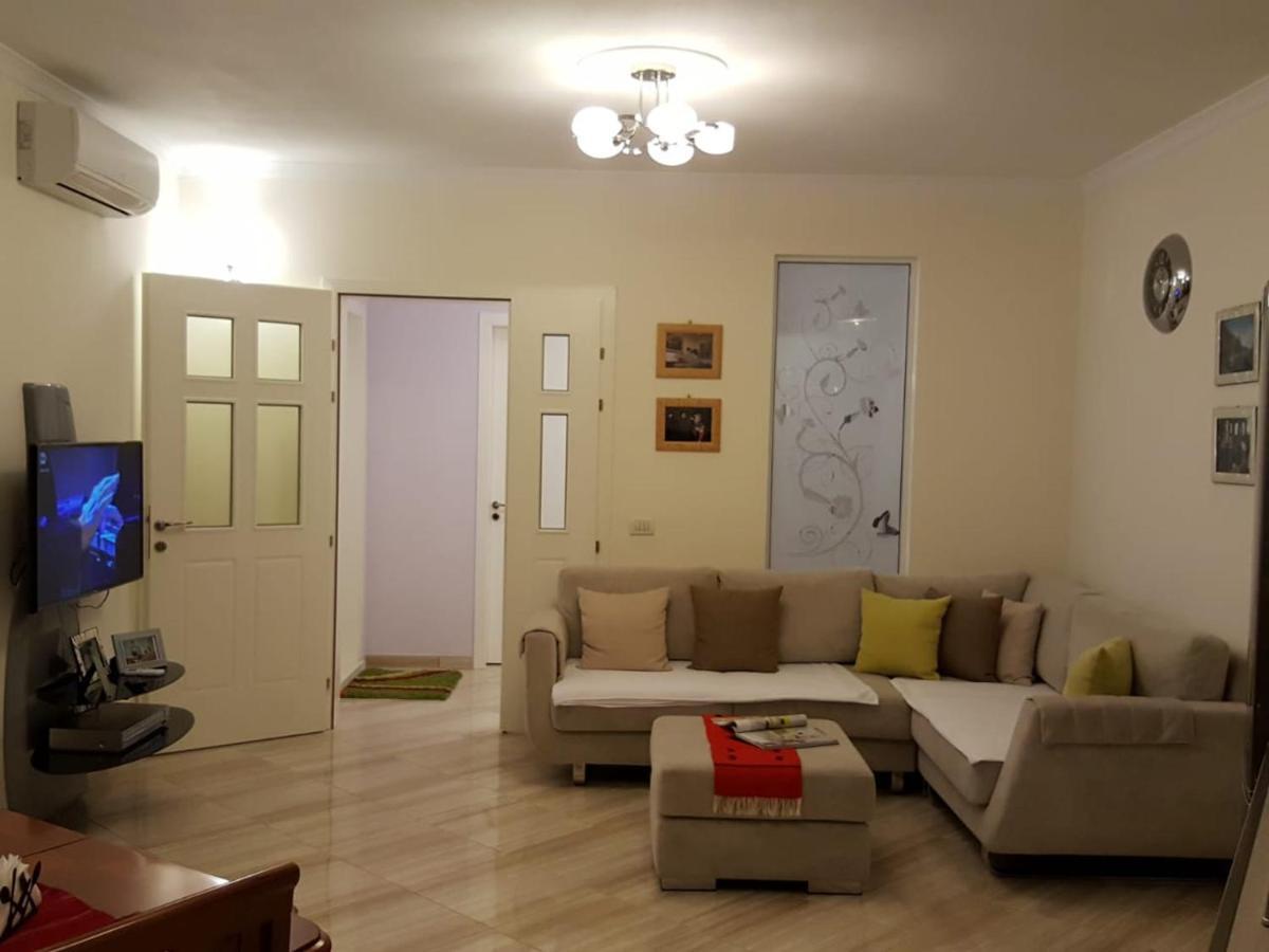 Holiday Center Apartment Shkoder Bagian luar foto