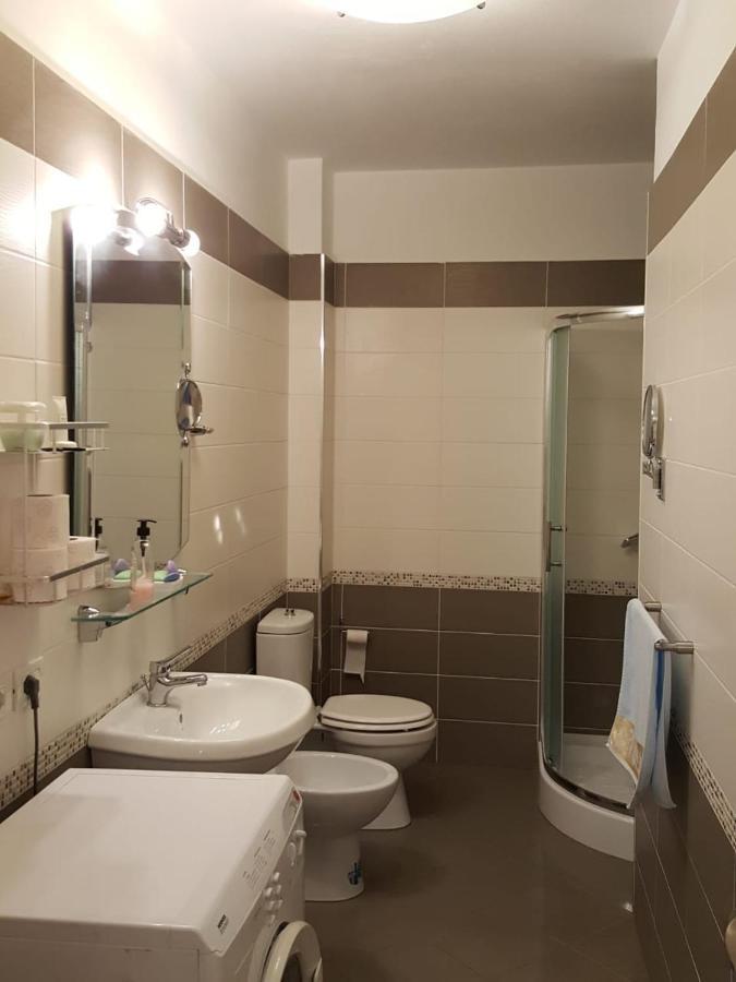 Holiday Center Apartment Shkoder Bagian luar foto